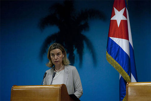 Mogherini rechaza el bloqueo de Estados Unidos contra Cuba